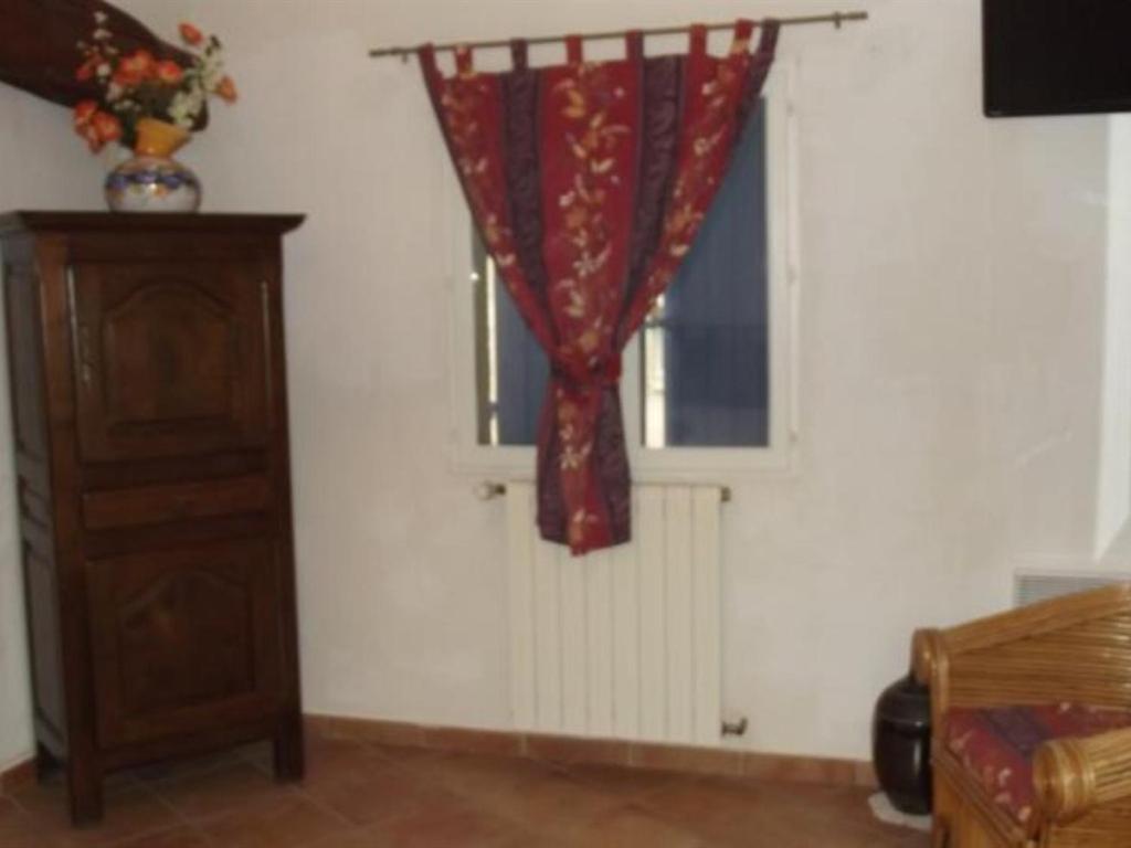 Domaine Saint Victor Hotel La Tour-d'Aigues ภายนอก รูปภาพ