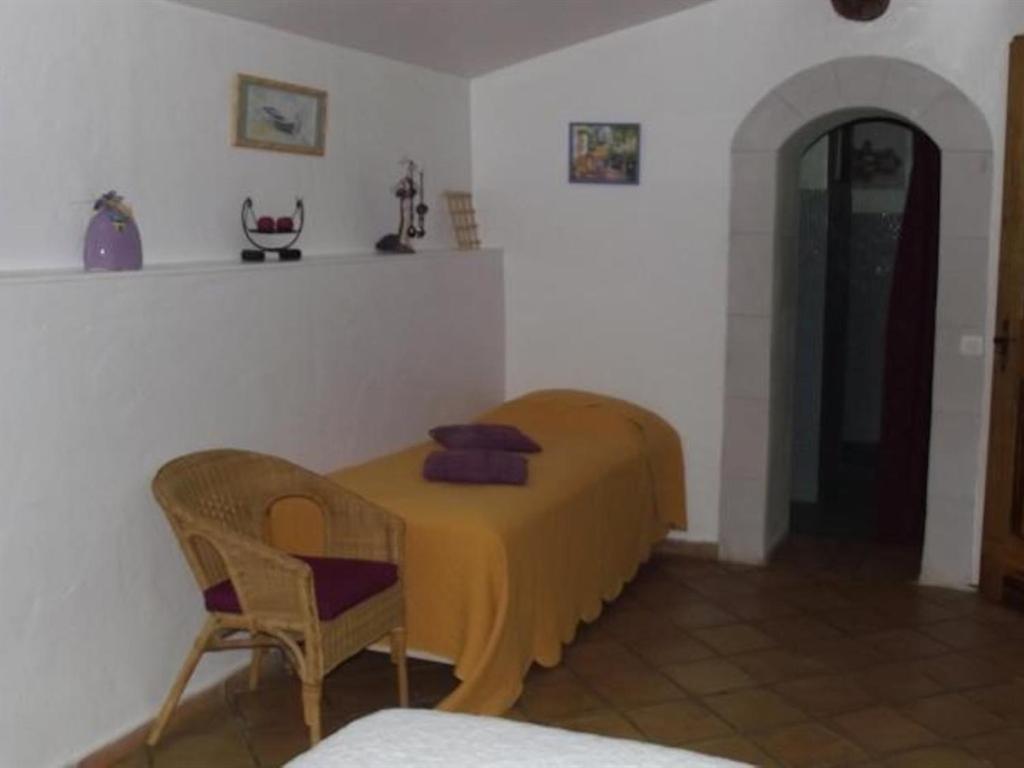 Domaine Saint Victor Hotel La Tour-d'Aigues ภายนอก รูปภาพ