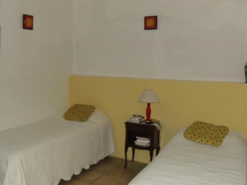 Domaine Saint Victor Hotel La Tour-d'Aigues ภายนอก รูปภาพ