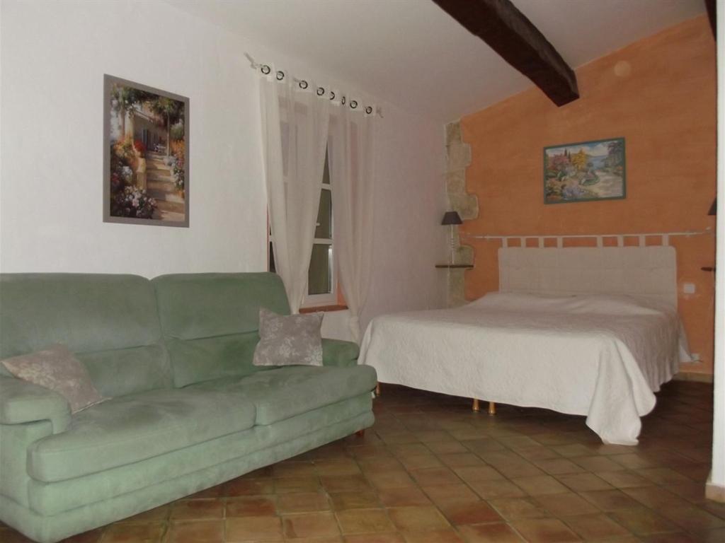 Domaine Saint Victor Hotel La Tour-d'Aigues ภายนอก รูปภาพ